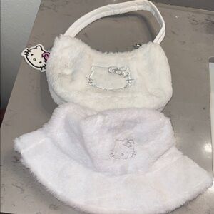Sale Hello Kitty and friends x forever 21 collection White Furry Bag and Hat Set